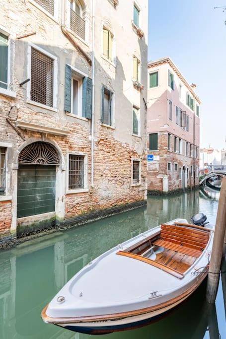 Dream'S Door With Canal View In Venetië Buitenkant foto